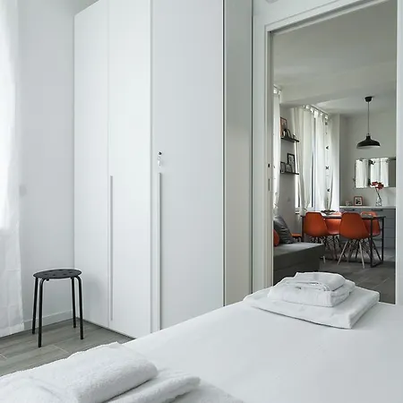 Italianway-cadorna 10 * Milano